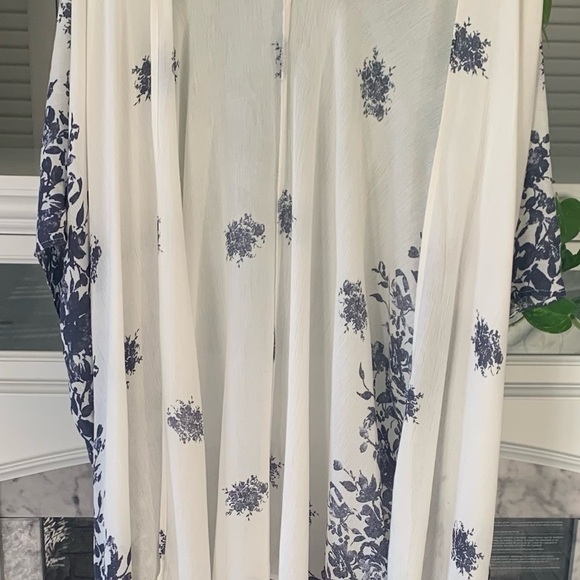 Altar’d State Kimono, Caftán swimsuit cover up flowy boho Vacation boho Sz Small - Picture 8 of 10